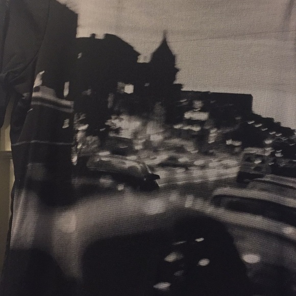 Top - Picture 2 of 2